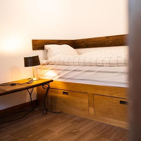 La Baraka Hostel Bagnes Екстер'єр фото