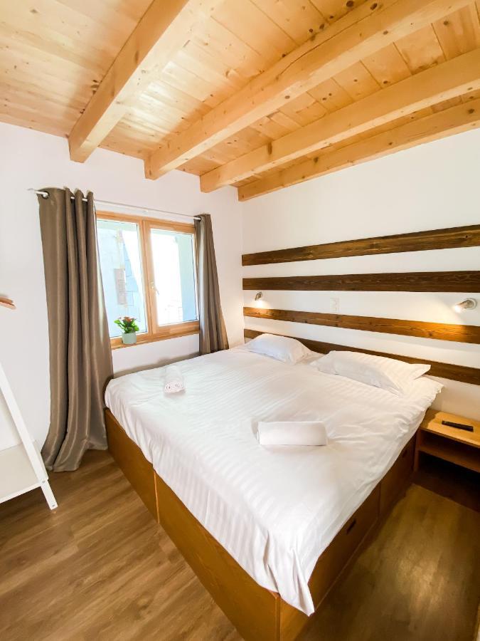 La Baraka Hostel Bagnes Екстер'єр фото
