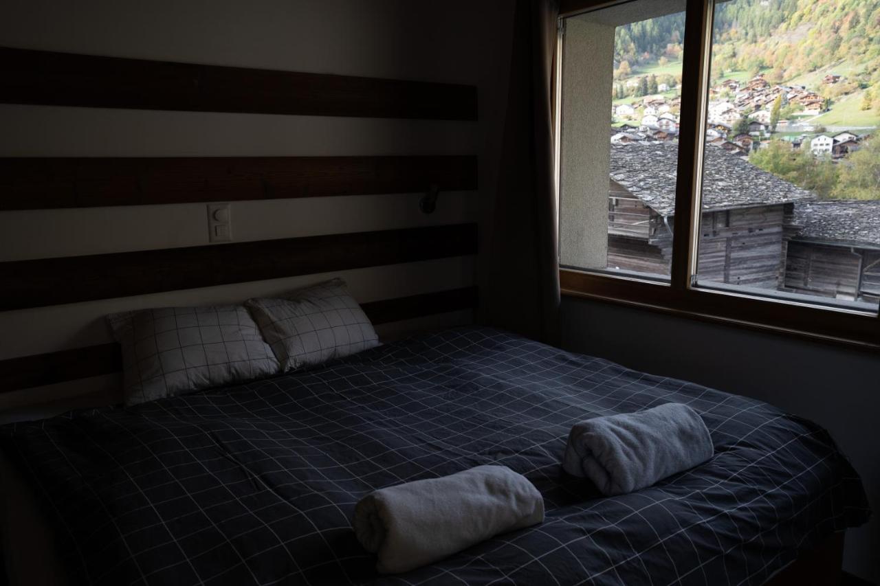 La Baraka Hostel Bagnes Екстер'єр фото